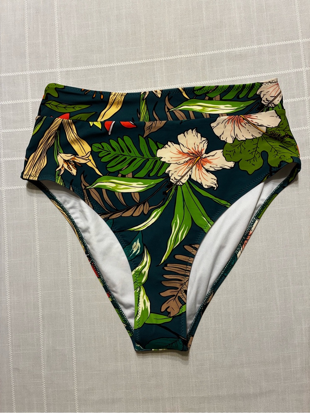 Cupshe Dark Green Tropical High-Waist Bikini Bottoms
